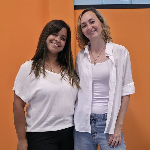 Romina y Vanina en la oficina de Didio en Adrogué